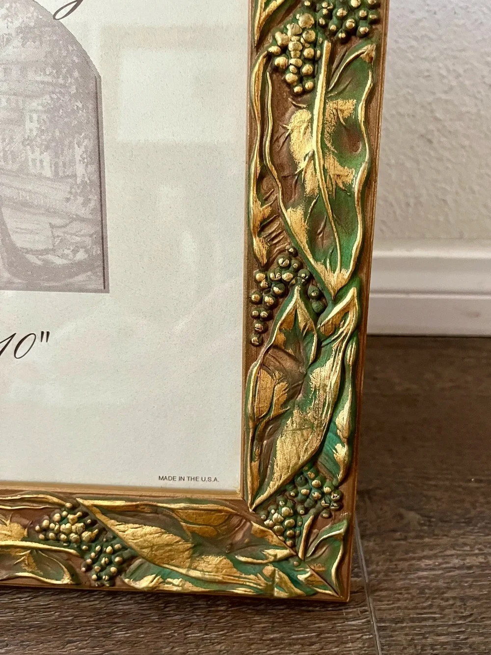 Gold and Green wooden Decorative Picture Frame - 11/13 inches